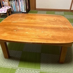 折りたたみ式テーブル