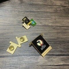 2002 FIFA WORLD CUP  記念バッチの盾の画像