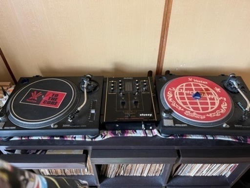 レコード1000枚超/ターンテーブル台/