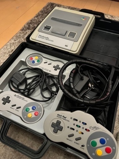 スーパーファミコンセット　ケース　アスキーパッド　ソフト10本
