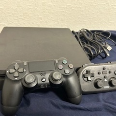 PS4本体＋正規品コントローラ1点＋連射パッド1点