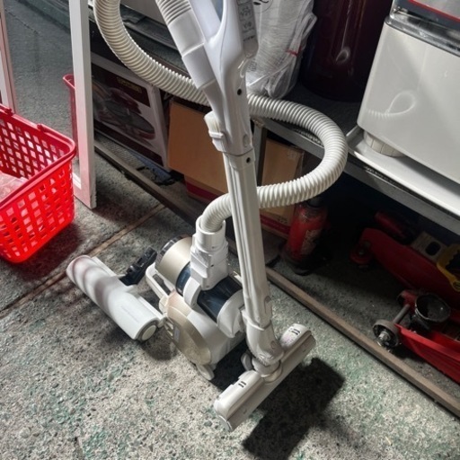 ☆激安☆TOSHIBA サイクロン掃除機　トルネオ・ヴイ　VC-SG920X 電動布団ブラシ付き