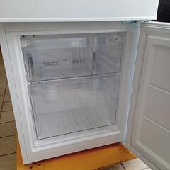 ★【ニトリ】2ドア冷蔵庫　2022年製140L(NTR-140WH)【3ヶ月保証付き★送料に設置込み】💳自社配送時🌟代引き可💳※現金、クレジット、スマホ決済対応※の画像