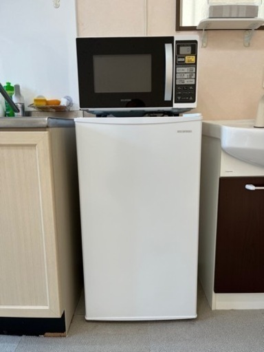 アイリスオーヤマ　冷蔵庫　IRJD-9A-W  電子レンジ付