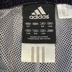 adidas ズボン　130cmの画像
