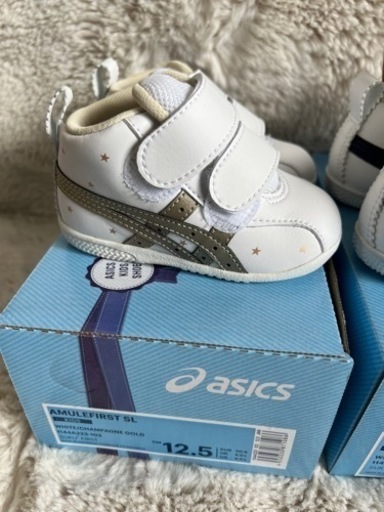 asics アシックス　ベビーーシューズ　ファーストシューズ