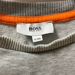HUGO BOSS ヒューゴボス　キッズ　トレーナー  110の画像