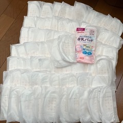 母乳パッド74枚の画像