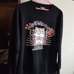 大目玉商品多数出品中。1500円→500円。トレーナー美品。Lサイズ。