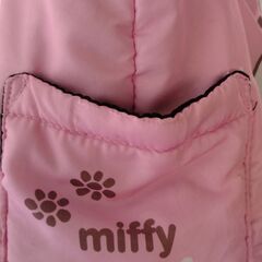 中綿入りナイロンバッグの画像