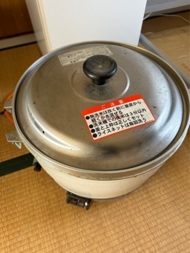ガス炊飯器   6L  値段直下