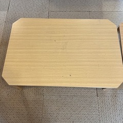 折りたたみテーブル