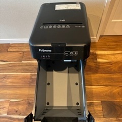 電動シュレッダー　業務用の画像