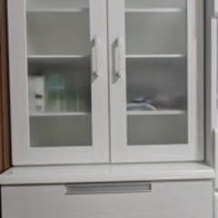 決定しました！白、食器棚