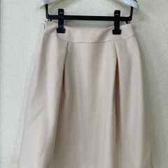 《値下げ》スーツ２点セットとパンプスの画像