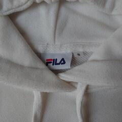 FILAパーカーの画像