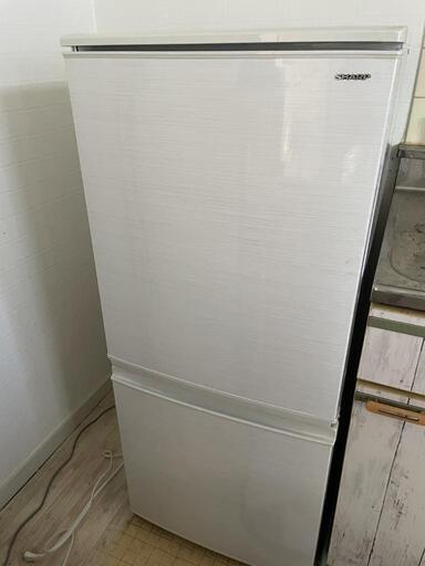 冷蔵庫1000円　2合炊きジャー500円　電子レンジ500円