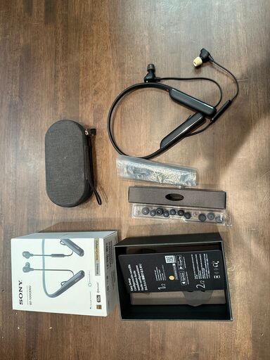 【SONY】ワイヤレスイヤホンWI-1000XM2【箱、付属品完備　美品】