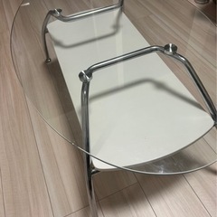 ニトリ　ガラステーブルの画像