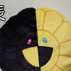 新品未開封　村上隆×HIKARU お花クッション　/ インテリア　ソファー　クッション　一人暮らしグッズの画像