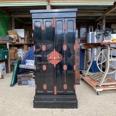 【お取引成立しました】【中古品】仏壇 キズあり サイドにネーム入り