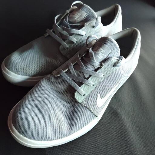 NIKESBシューズ