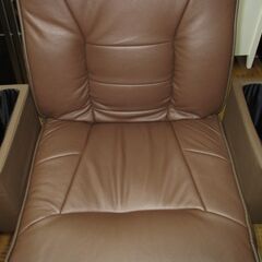 R469 座椅子 本革 回転式 肘付き 小物収納リクライニング Used・美品の画像