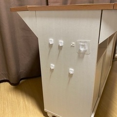 アイリスオーヤマ扉付きキッチンワゴン あげますの画像