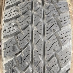 ブリヂストン　デューラーAT 265/70R15 1本のみ