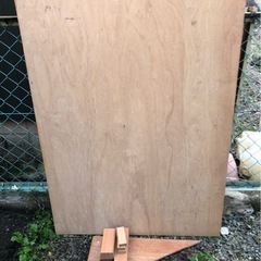コンパネ 12mm×900mm×1200mm (+根太、胴縁の端材)