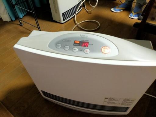 【美品】ガスファンヒーター