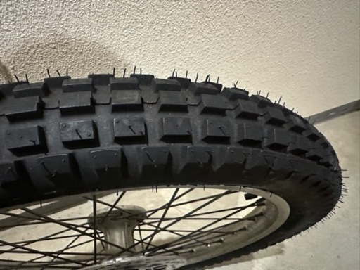 セロー225W 4JG1 フロントホイール　9.5割山ツーリスト付き