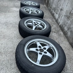 【再値下げしました】トヨタ純正ホイール 205/60R16 16...