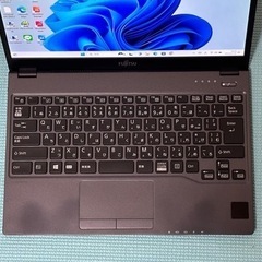 富士通 薄型ノートPC ！M.2 SSD128GB メモリ4GB★FUTRO MU937★ Celeron 3865U Webカメラ Win11 MS Office2021 Professional ★中古美品★ の画像