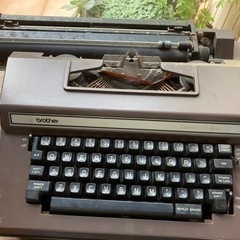 ヴィンテージ　タイプライター(値下げしました)の画像