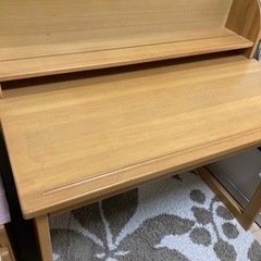 シンプル学習デスク、パソコンデスクの画像