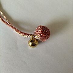 ハンドメイド　赤　鈴　新品