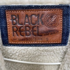 ボアデニムジャケットの画像