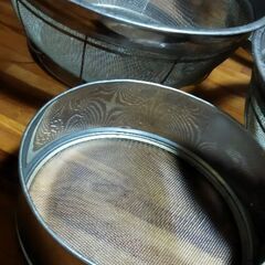 大きなザル、厨房用品 、中古 まとめ売り ざる、振るい器、調理器...