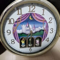 激安商品多数出品中。からくり掛け時計。ジャンク。