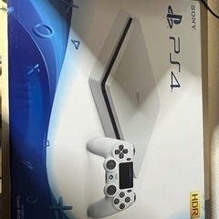 PS4（White 1TB）おまけソフト3本の画像