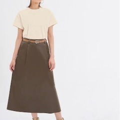 【美品】フェイクレザーフレアミディスカート