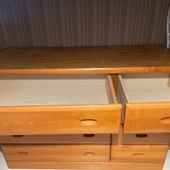 木製チェストの画像