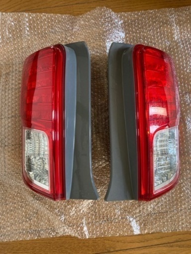 トヨタ　ルミオンUS純正テール