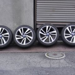ダンロップ　スノータイヤ4本セット【225／45R／18インチ】...