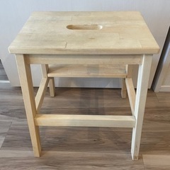 IKEA BEKVAM 踏み台の画像