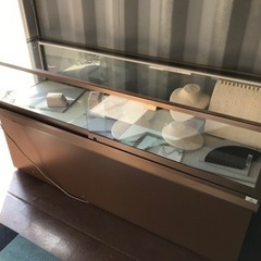 ガラスショーケース