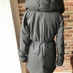 ブラックダウンコートRonda Mサイズの画像