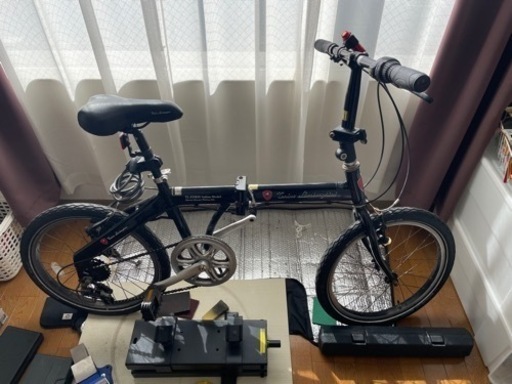 ランボルギーニ　20インチ　シマノ6段変速　折りたたみ