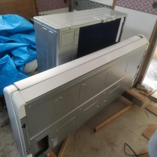 Daikinの6トン業務用クーラー